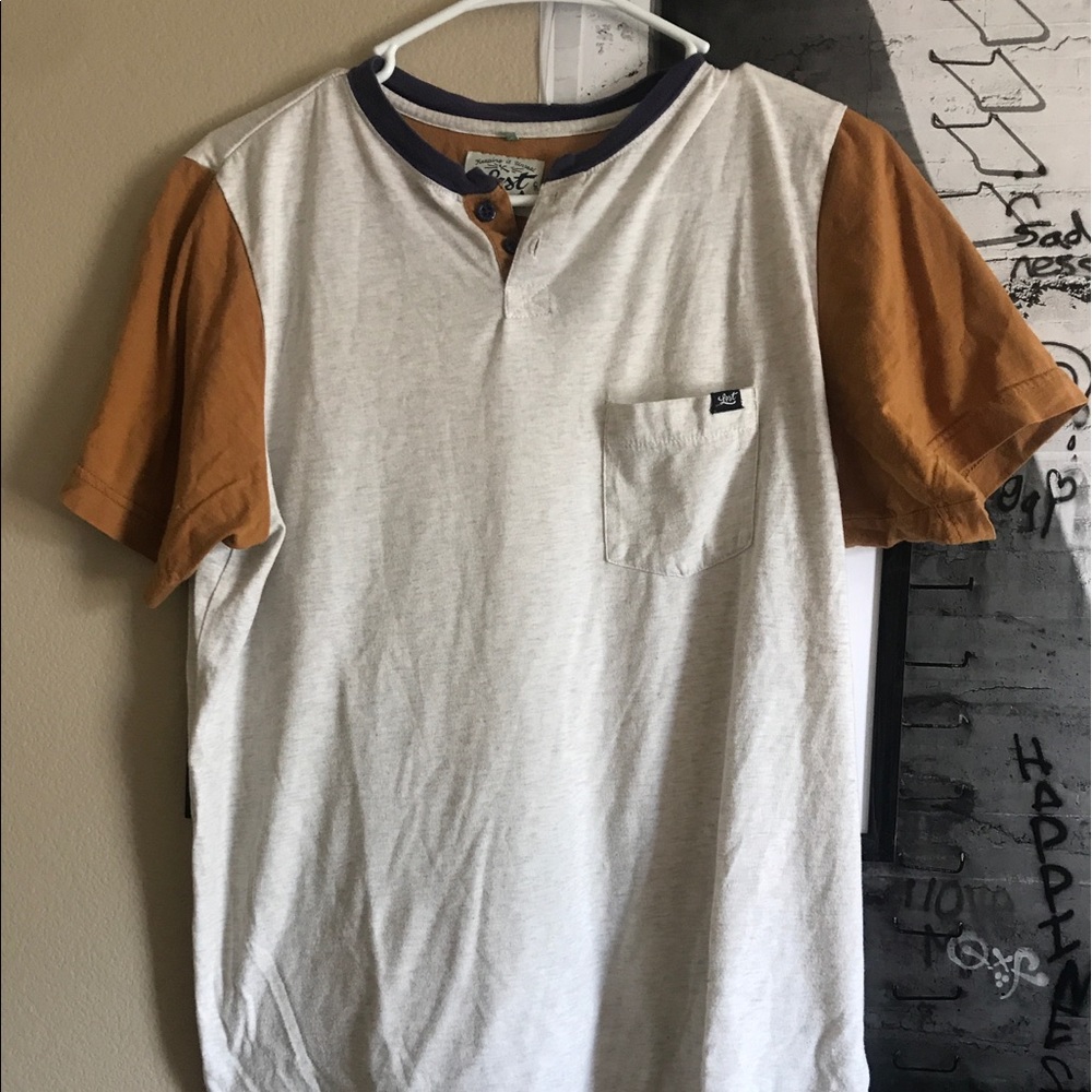 Lost Short Sleeve Tee w/ Buttons